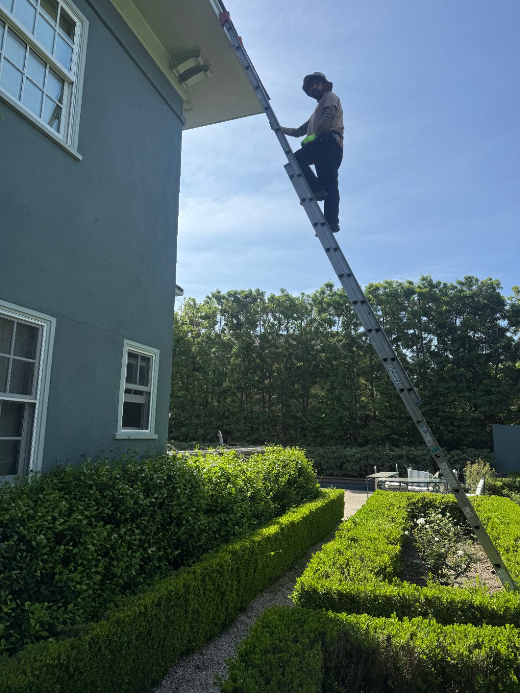 New Gutter & Downspout — Rick's Raingutter Service, Los Angeles